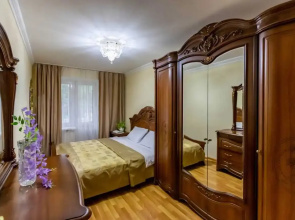 Uyutnaya Dvukhkomnatnaya Flat