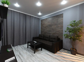 Апартаменты на Бредова 32