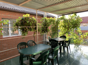 Buhtochka Guest House