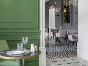 The Basilian Minsk hotel, Curio Collection by Hilton