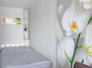 Апартаменты на высоком этаже, рядом с театром и мостом, недалеко от центра. Фастовская 29.