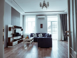 F1 View in Boulevard 1 Apartments