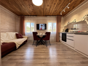 Derevenskiy Private House