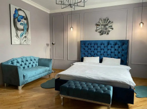 Апартаменты Три Стиля у Цветника