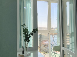 Квартира с видом на озеро