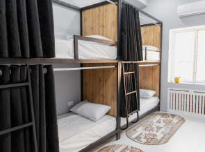 Хостел Safarov's Family Hostel