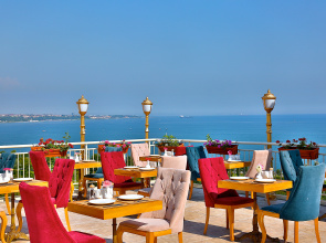 Отель Emirhan Palace
