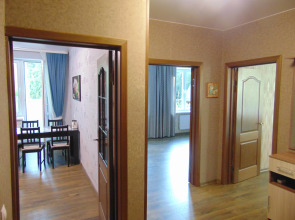 Апартаменты Уютная Двухкомнатная Квартира со Свежим Ремонтом