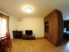 Отель Cross Resort