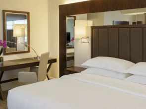 Sheraton Mall of the Emirates Hotel, Dubai