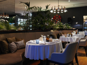 Отель DoubleTree by Hilton Minsk