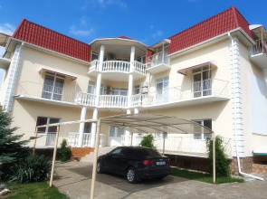 Garmoniya Guest House