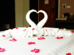 Отель Sacha's Hotel Uno