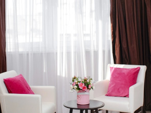 ЕвроУют Эксклюзивные дизайнерские апартаменты