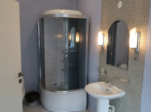 Отель Золотой дракон