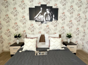 Апартаменты КВАРТ отель Большая 106к1