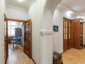 Апартаменты на Куйбышева Ирины Савельевой в центре курортного бульвара