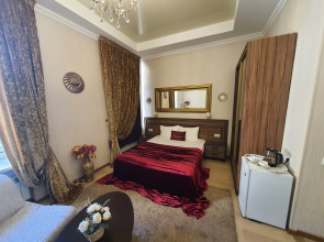 Мини-отель «Счастье» на Рубинштейна, 26