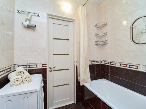 Апартаменты На Улице Героя Сарабеева 3