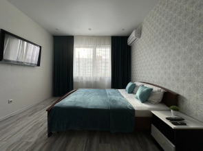 Апартаменты LikeHome на Дорофеева 7 у Города Еды