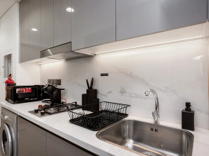 Апартаменты Modern studio in Azizi Riviera