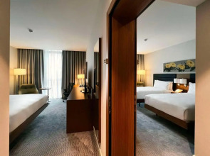 Отель Hilton Garden Inn Tbilisi Chavchavadze