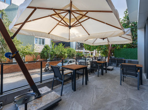 Отель Mira Inn Lara