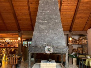 Отель Апартаменты Red Wood