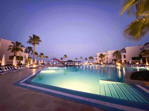 Ivy Cyrene Island Aqua Park Resort