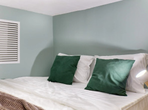 Апартаменты Vizit с новым дизайнерским ремонтом. Студия 3