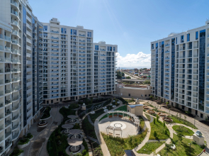 Kompaktnaya Studiya S Vidom Na More Flat