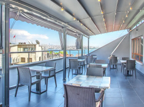 Отель Cihangir Palace