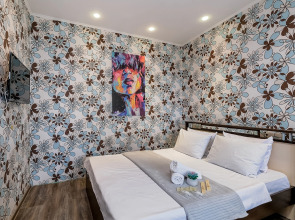 Апартаменты Титова 198/1