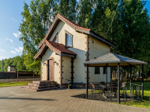 Usad'ba Vishnevyij Sad House 2 Pruvate House