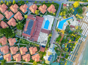 Armas Green Fugla Beach