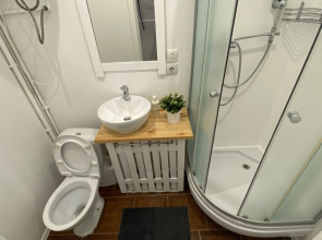 Апартаменты Серебрянический 15