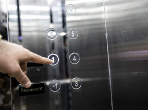 Отель Essam Deluxe