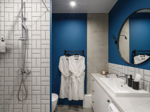 Квapтиpa-cтудия AZURЕ LIGНТ