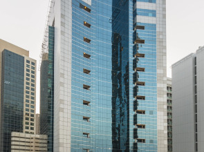 Отель Golden Tulip Media