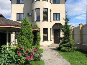 Laurencia Guest House