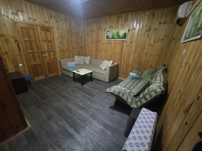 Komnata U Morya 5 Apartments