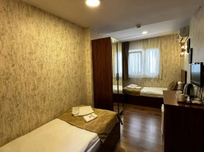 Отель Double DD