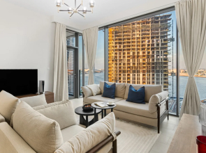 Bright 2br, Top Tower Creek Rise Apartments