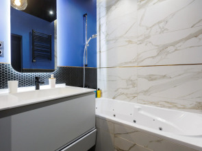 Апартаменты Gerbera Флотилия 2к Джакузи