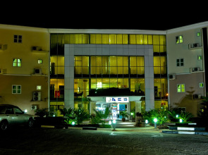 Aes Luxury Apart-hotel