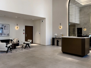 Апартаменты Сozy 1BR at Vida Residences Creek Beach