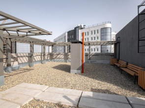 Апартаменты на высоком этаже с видом на мост, недалеко от центра. Брянская 18.