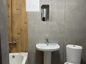 Квартира Двухкомнатная. Ворошилова 8а. 2 этаж