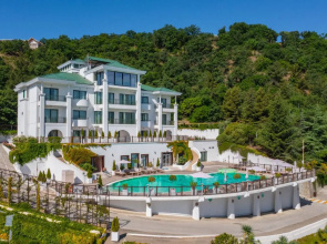More Spa & Resort