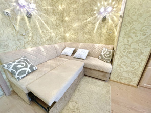 Апартаменты двухкомнатные в Центре Города на 5 этаже (рядом с набережной р. Волга)